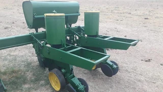 John Deere 7000 Planter 6 Row