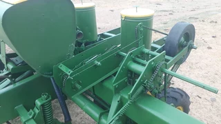 John Deere 7000 Planter 6 Row