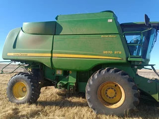 John Deere 9570 StS Bullet Rotor Stroper &#43;20Voet Rigid Tafel