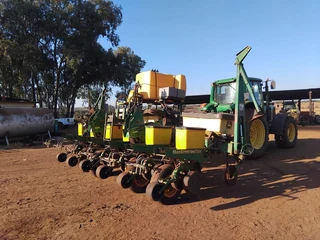 John Deere MaxEmerge 6 Ry 0.91 Planter