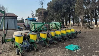 John Deere MaxEmerge 6 Ry 0.91 Planter