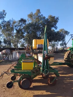 John Deere MaxEmerge 6 Ry 0.91 Planter