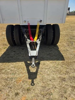 Basset bodies 12 ton sleepwa