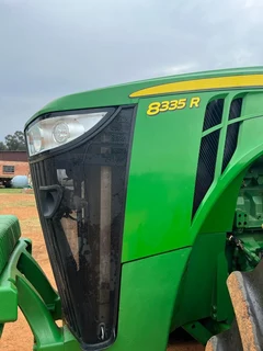 John Deere 8335 R Trekker