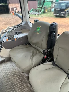 John Deere 8335 R Trekker