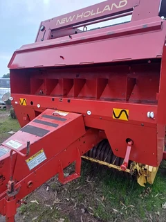 New Holland 640 Tou Baler
