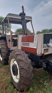 New Holland 115-90 Trekker