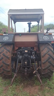 New Holland 115-90 Trekker