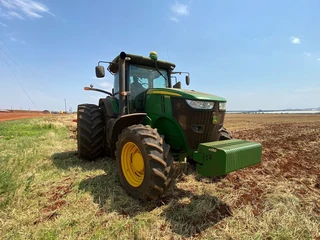 John Deere 7200R Trekker