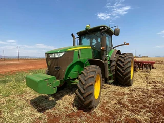 John Deere 7200R Trekker