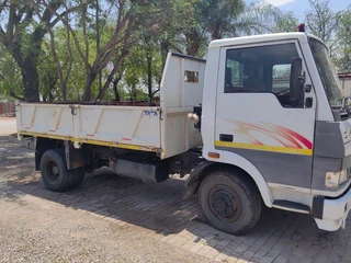 Tata 813 Tipper 4 Ton Lorrie