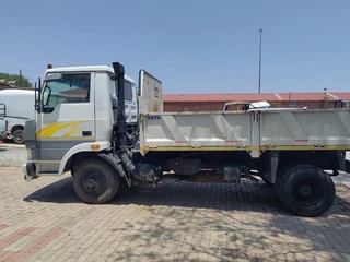 Tata 813 Tipper 4 Ton Lorrie