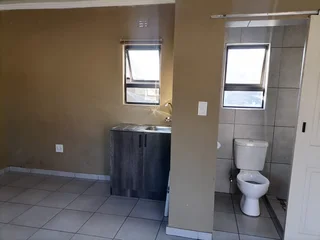 Bachelor Flat Available For Rental