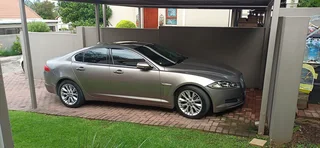 2013 Jaguar XF Sedan