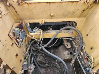 STRIPPING CAT 226b skidsteers