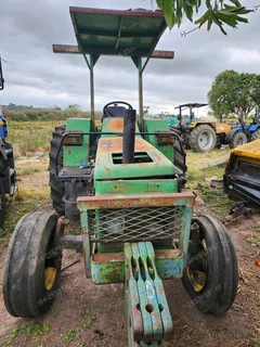 **STRIPPING** John Deere 2300
