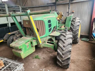 **STRIPPING** 2013 John Deere 6225 4x4