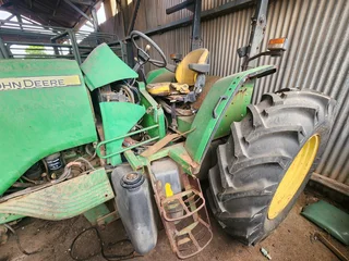**STRIPPING** 2013 John Deere 6225 4x4