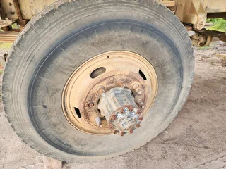 **STRIPPING** 2009 Hino 500 4 x 4