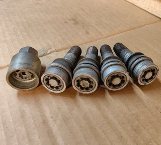 VW Touareg Security Wheel Bolts