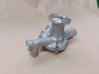 BMW 316 or BMW 318 Waterpump -NEW