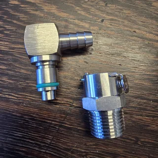 BMW R1200RT and 1200GS fuel tank quick coupler