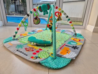 Bright Starts - 5-in-1 Activity Play Gym