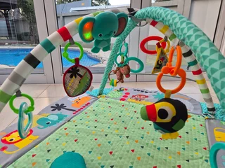 Bright Starts - 5-in-1 Activity Play Gym