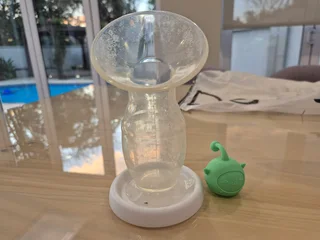 Clicks Made 4 Mom Silicone Breast Pump