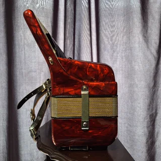 Hohner Verdi II 96 Bass Piano Accordion