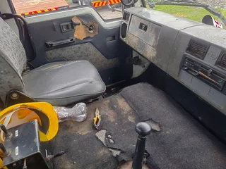 2006 TATA LPT15-18 (8 TON) WITH HOOK-LIFT