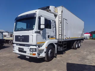 2008 MAN TGM25-280 6x2 (12 TON) WITH INSULATED FRIDGE BODY