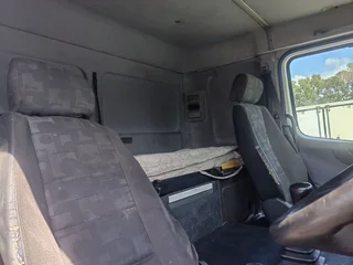 2009 MERCEDES BENZ AXOR 18-35 4x2 TRUCK TRACTOR