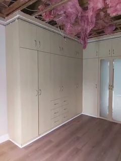 Bedroom cupboards in excellent condition for sale. Cupboards can be removed!