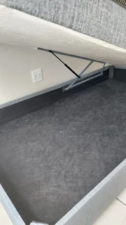 Three-Quarter Bed Storage Base (Lift)