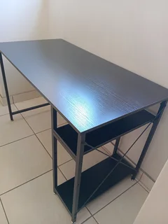 Office/Study Desk with side shelves