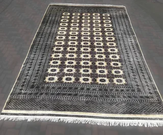 Persian Rug- Karachi 380x300 cm