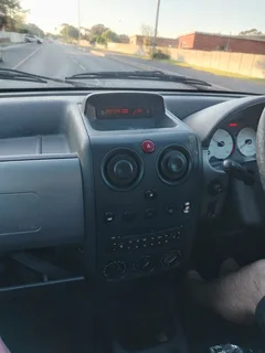 2004 Peugeot Partner Panel Van new license and brand new battery drives perfectly backseats included