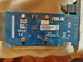 Asus 710 2 gig ddr5 only R400 collect strand