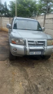 2005 Mitsubishi Pajero SUV