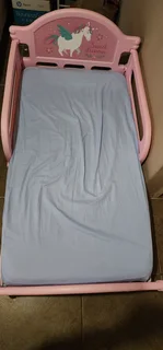 Kids unicorn bed