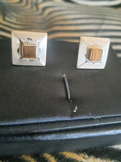 Tiger eye cuff links