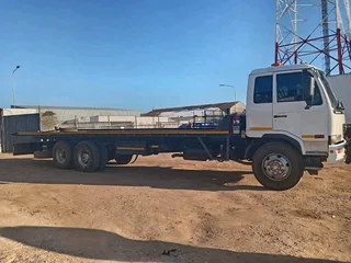 Nissan Diesel A898 Rollback