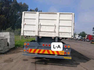 Trailmax Droptip 2016 7/11m