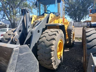 Volvo 120E Front End Loader 2004