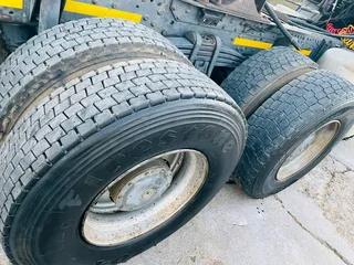 Mercedes Actros 3350