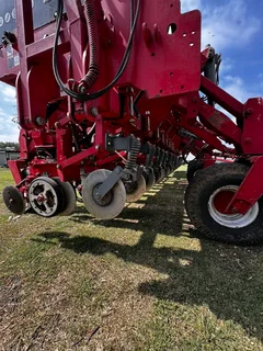 Apache 27000 Planter 20 Ry. 52 2022