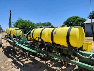 Kompleet 8 Ry Vloeibare Kunsmis sisteem vir John Deere Planter