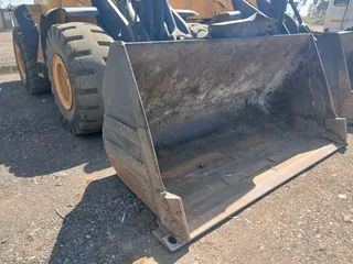 Volvo L120E Front End Loader 2003