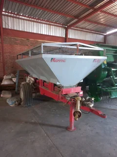 Rovic 5 Ton kalkstrooier